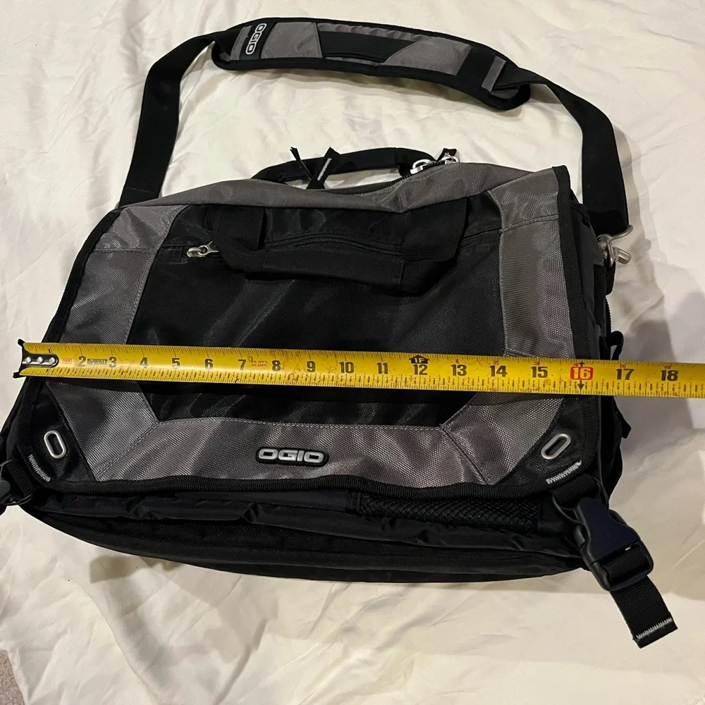 Ogio single shoulder laptop bag